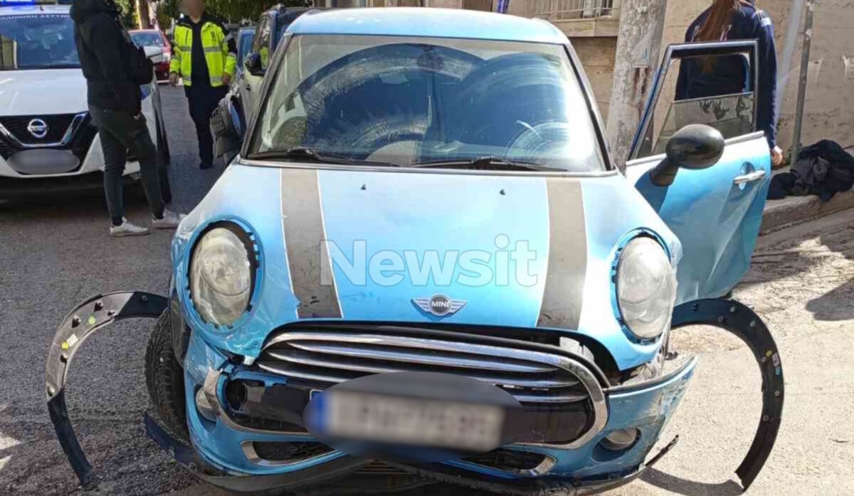 Πειραιάς: «Θα δουλέψω για να σας αποζημιώσω» έλεγε ο οδηγός που χτύπησε 8 αυτοκίνητα αφού παρέσυρε την ηλικιωμένη