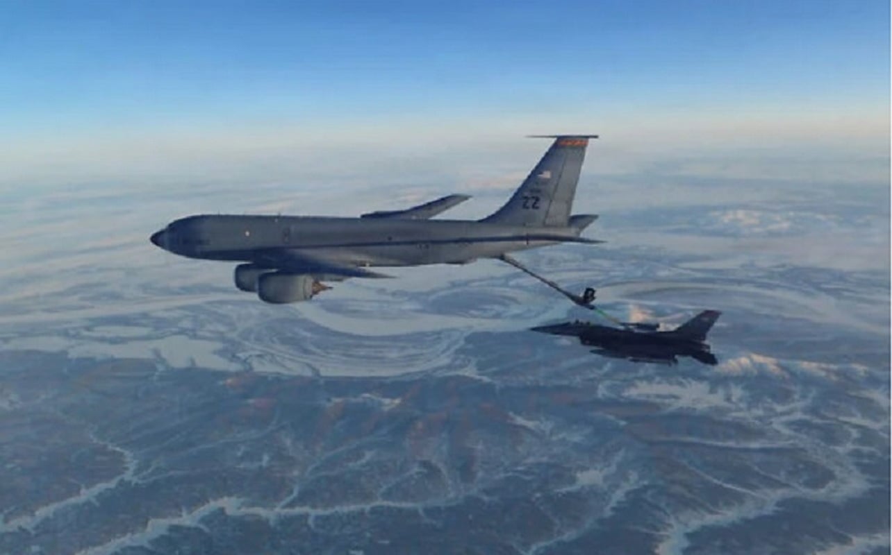 Wall Street Journal: Το Ιράν στόχευσε πέντε αμερικανικά ανεφοδιαστικά αεροσκάφη στη Σαουδική Αραβία