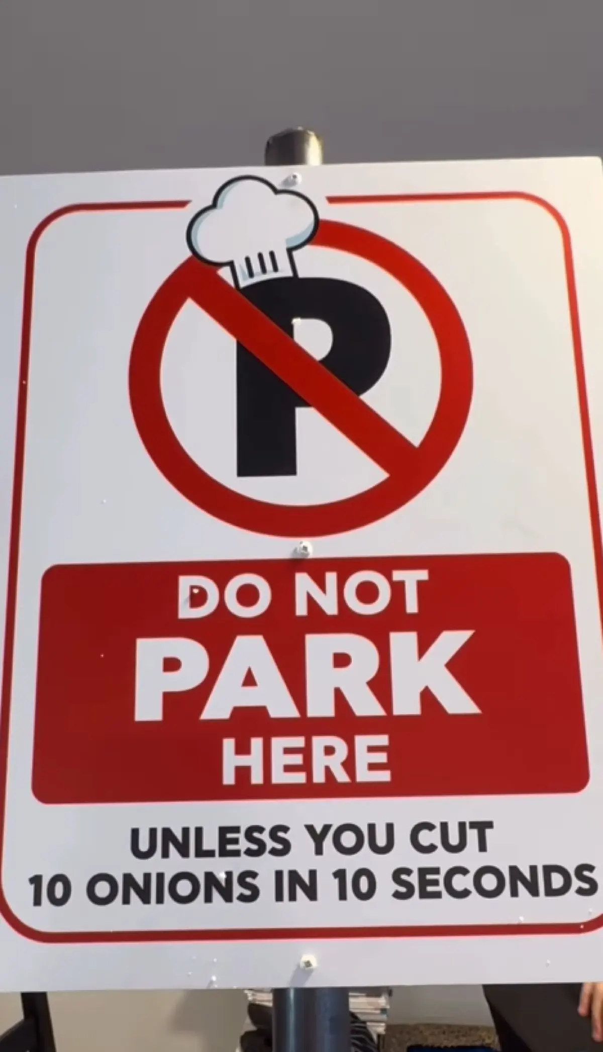 Πετρετζίκης: Γιορτάζει ο Άκης! Η απρόσμενη τούρτα από τους συνεργάτες του 6 Άκης Πετρετζίκης