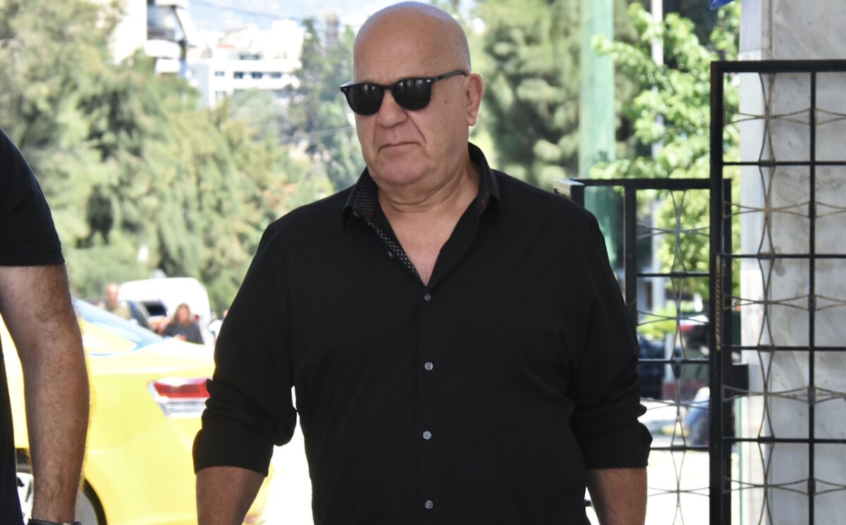 Αντώνης Γούναρης: Ο γιος μου παγιδευμένος στο Ομάν, χωρίς πρεσβεία εκεί