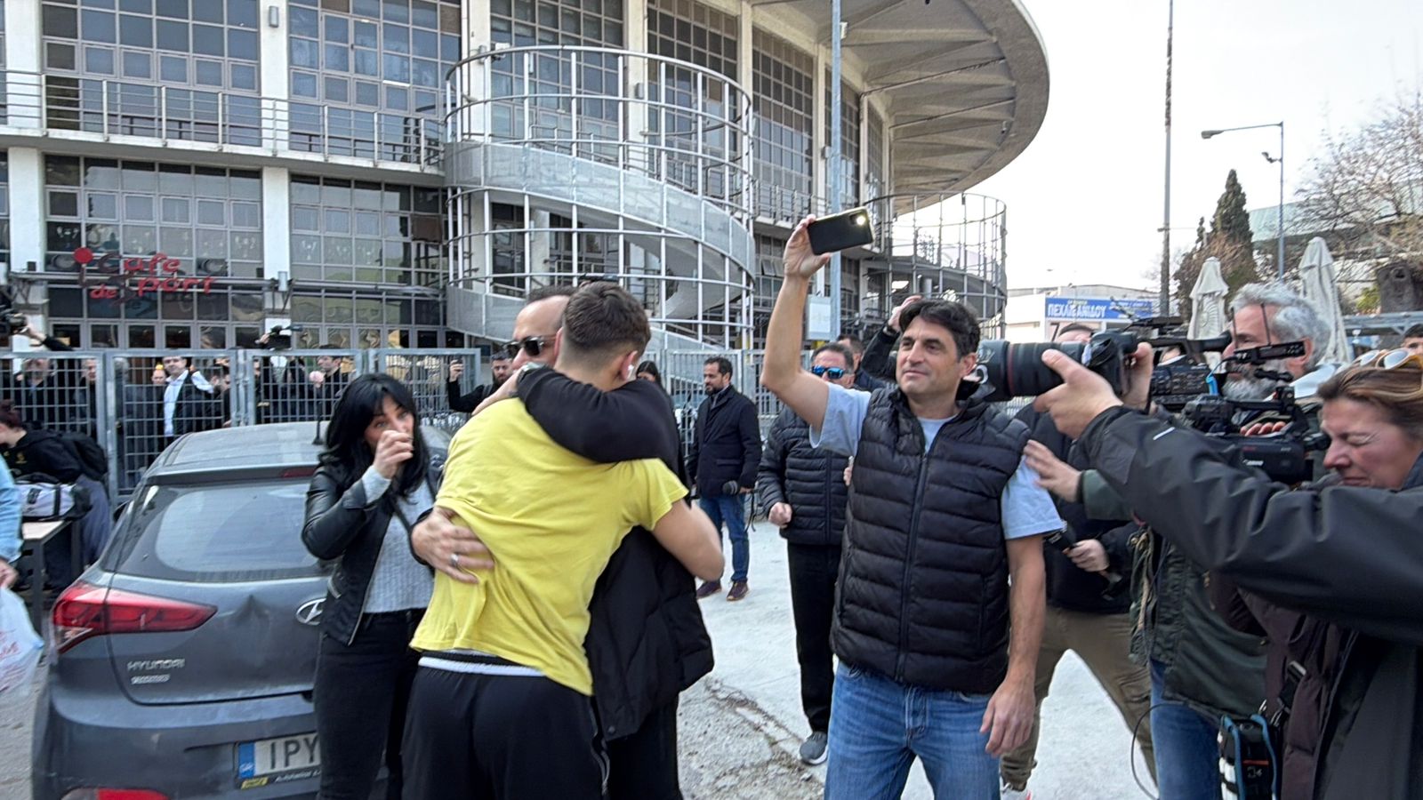 Η Κ18 του Άρη Betsson υποδέχθηκε στη Θεσσαλονίκη με συγκίνηση και επευφημίες