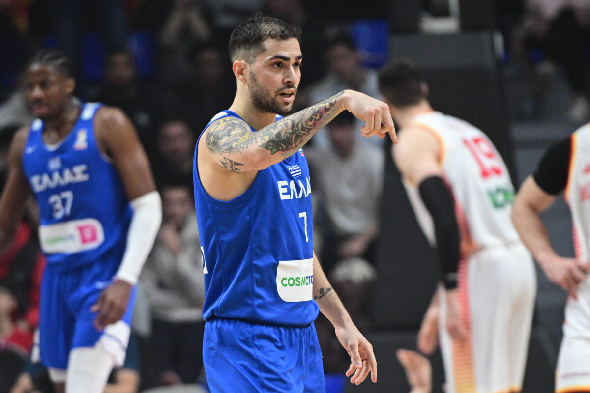 Βασίλης Τολιόπουλος: Εντυπωσιακή εμφάνιση απέναντι στο Μαυροβούνιο και ρεκόρ καριέρας με την Εθνική μπάσκετ
