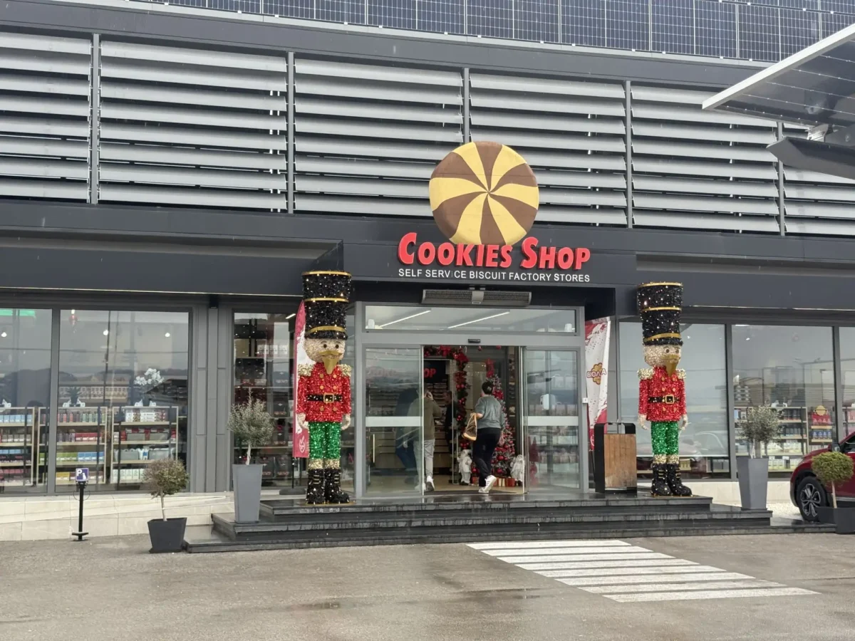 Αδειάζουν τα ράφια της Βιολάντα: «Κάνουμε ότι μπορούμε», λέει ο Τζιωρτζιώτης – Οι εκκρεμότητες με την Περιφέρεια και οι εργαζόμενοι