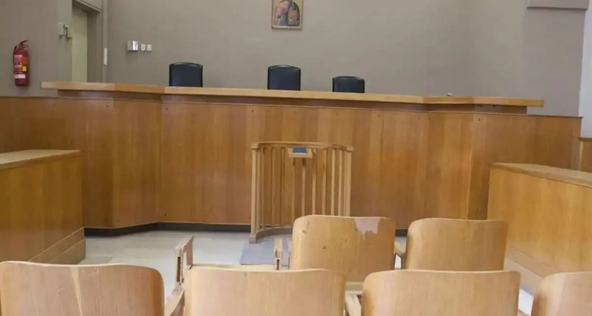 Θεσσαλονίκη: Ένοχη η μητέρα που κούρεψε την κόρη της επειδή ήταν άτακτη