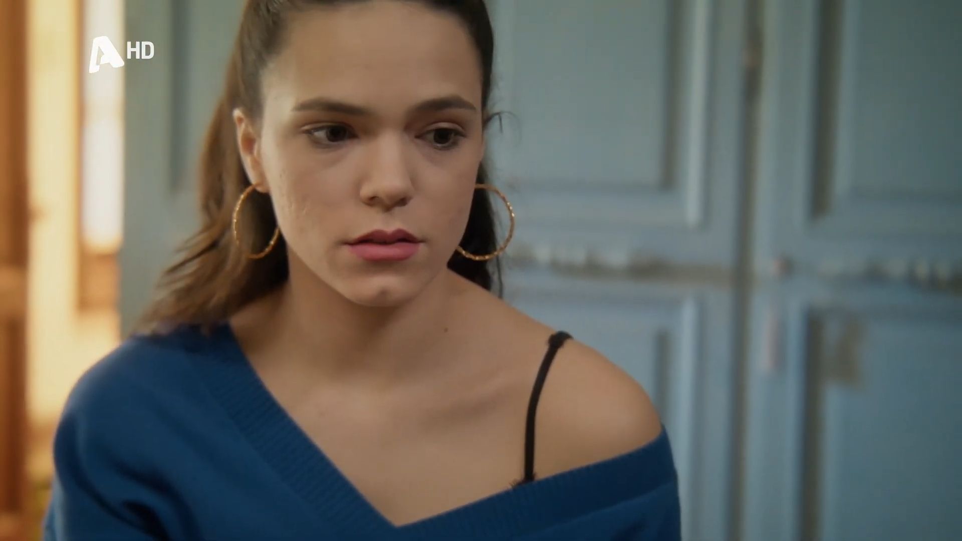 Να μ’αγαπάς | Η Φωτεινή μαθαίνει για το παρελθόν του Ορφέα και της Λουκίας