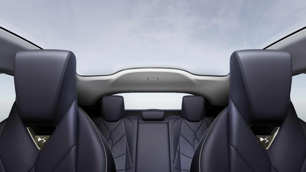 DS No 7: Δεν είναι απλά άρωμα. Είναι το πολυτελές νέο SUV