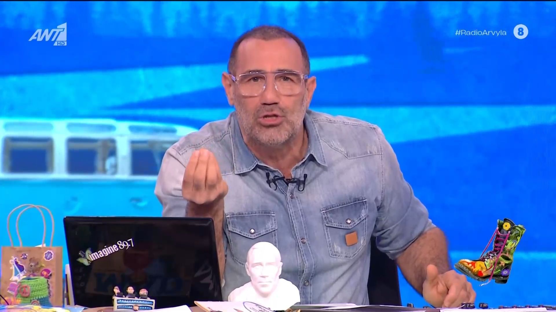 «Έχουμε μπλέξει με φιλελεύθερους… κομμουνιστές!»: Αδιανόητη εξήγηση για την μη μείωση του ειδικού φόρου στα καύσιμα