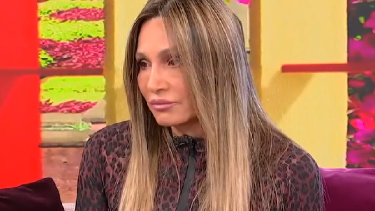 Ελένη Πετρουλάκη: Η αποκάλυψη για τα 4 παιδιά και την εμμηνόπαυση – «Επηρέασε την υγεία μου»