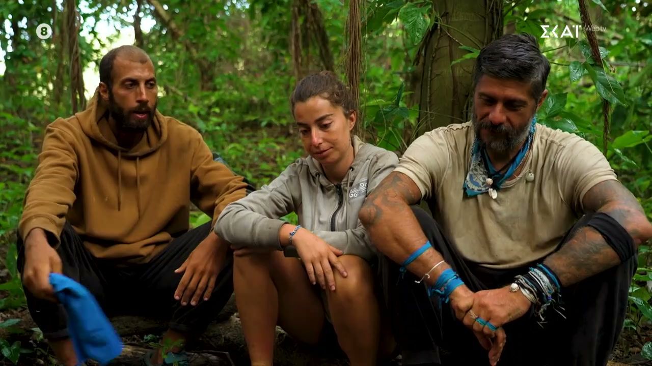 Home 76 Επαρχιώτες: Η «3άδα» διασκεδάζει με την αντίπαλη «κλίκα» – Μιχάλης: Μάνο και Πολύχρο τους «σέρνουν» τα κορίτσια