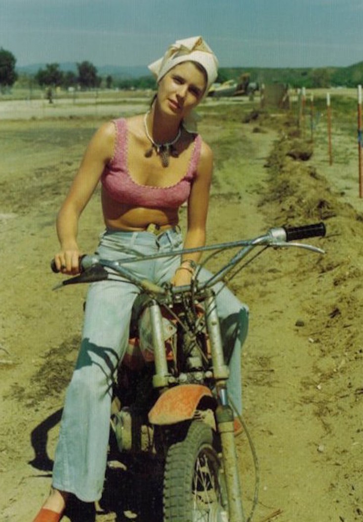 Οι μηχανόβιες του χθες: Οι γυναίκες που «κατέκτησαν» τις μοτοσικλέτες όπως οι άνδρες (φωτό) 46 ffrtwmn12