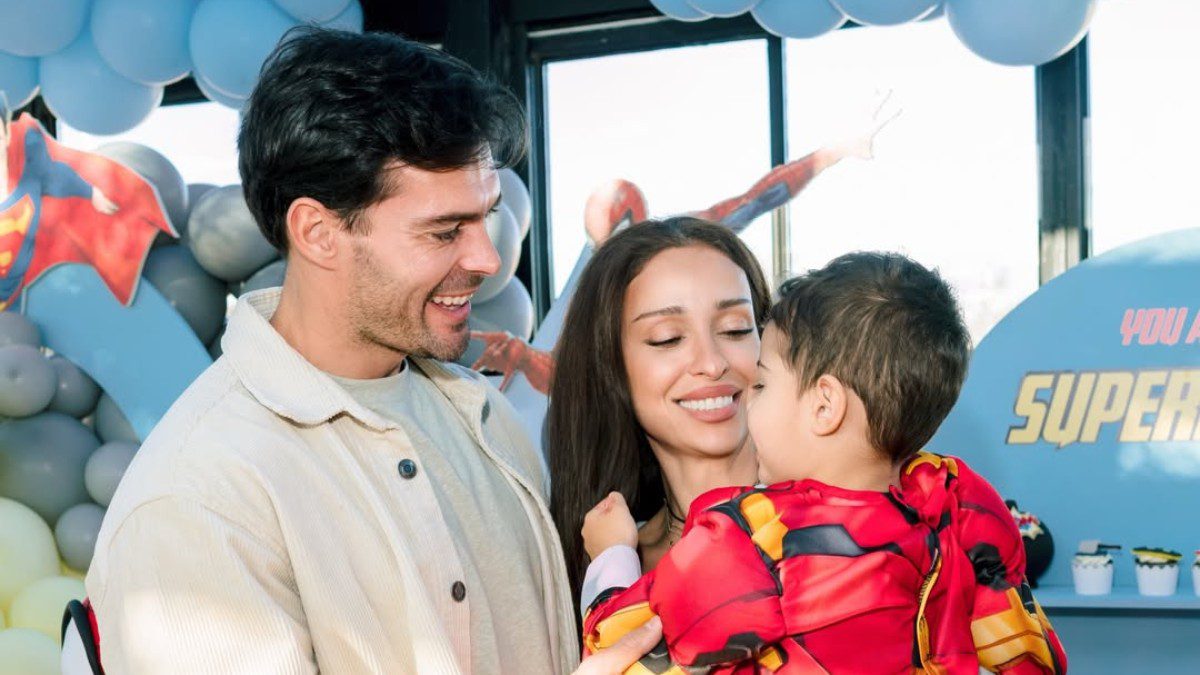 Ελένη Φουρέιρα: «Η φωνή του γιου μου με ηρεμεί» – Η μητρότητα και οι κρίσεις άγχους