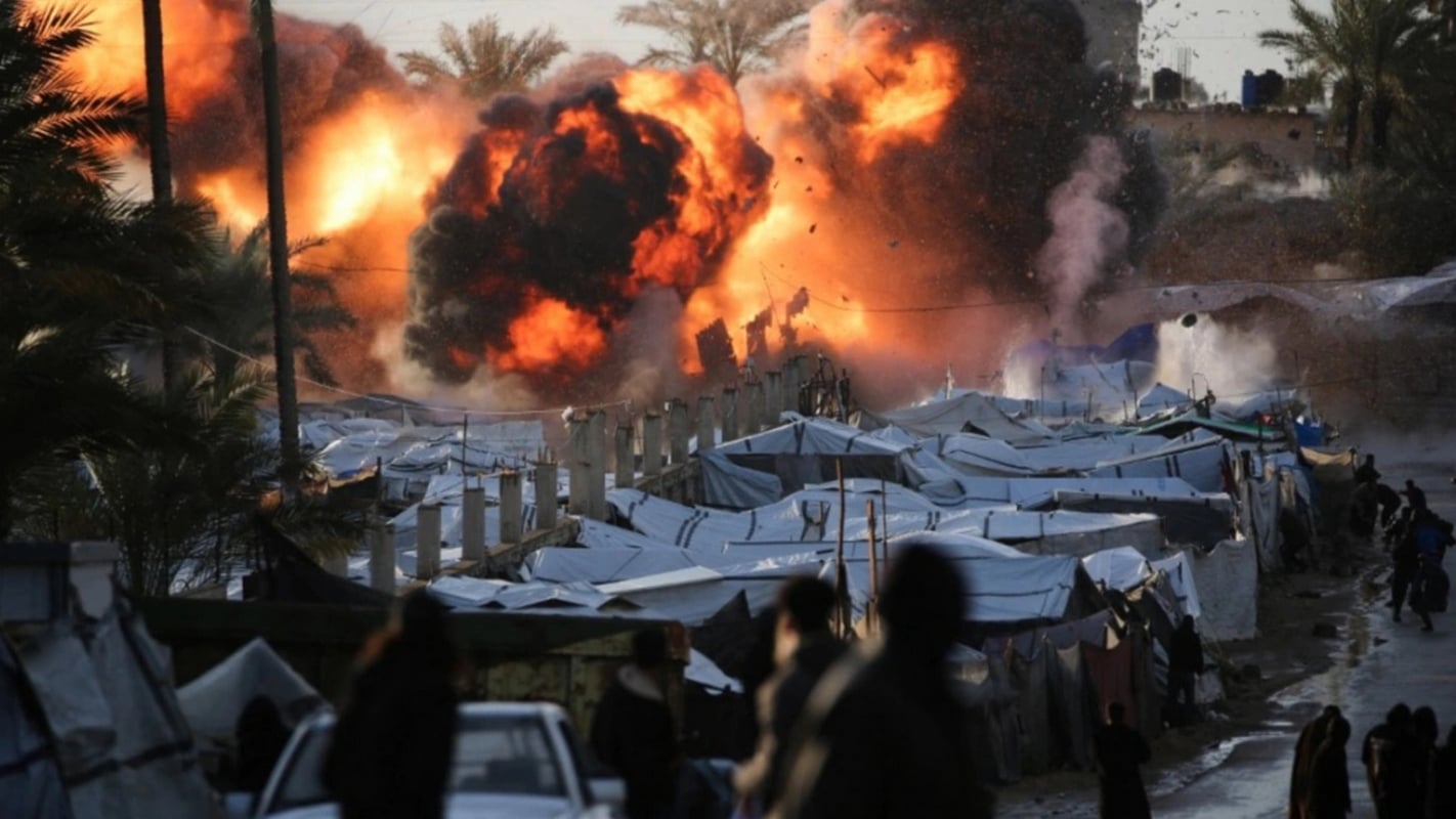 Γάζα: Νεκρός και τραυματίες από ισραηλινή επίθεση σε καταυλισμό προσφύγων – Δείτε βίντεο από την επίθεση στις σκηνές