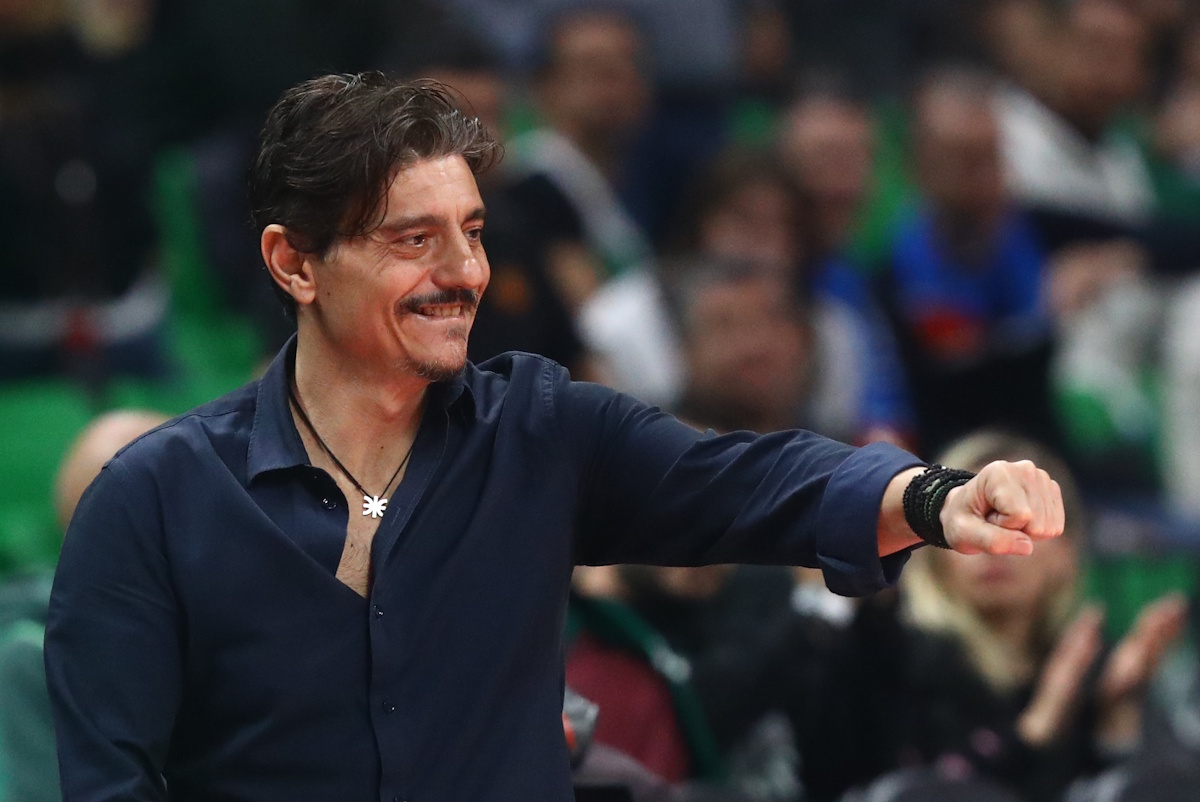 Έκρηξη Γιαννακόπουλου: Δεν αντέχω την προστακτική, αυτά αλλού