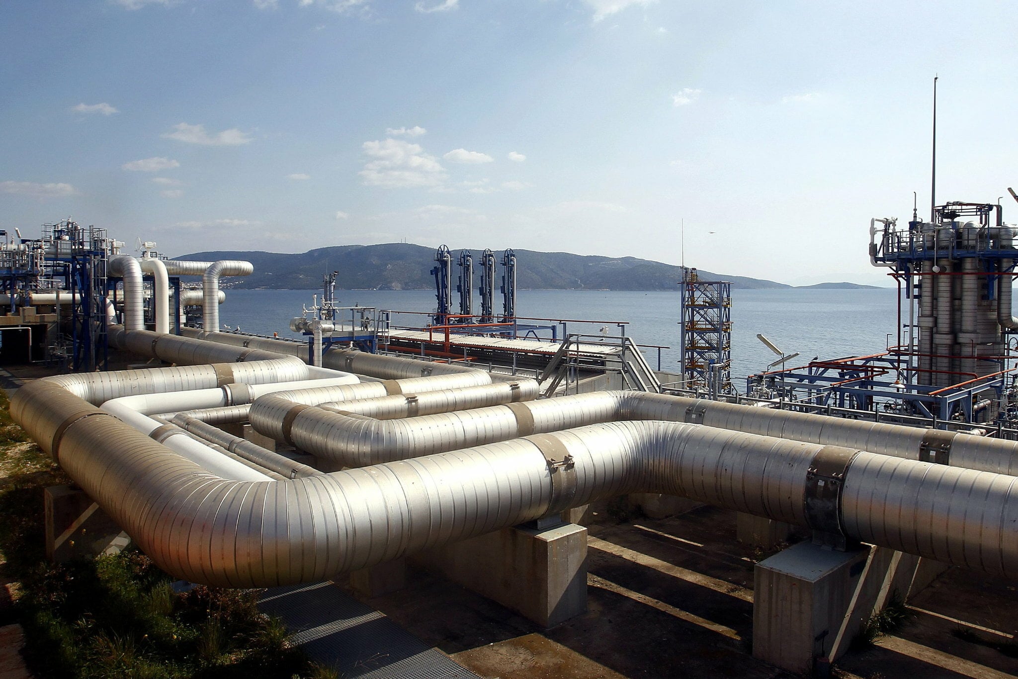 Ρωσία: Η κυβέρνηση εξετάζει άμεσα τη διακοπή εξαγωγών φυσικού αερίου στην Ευρώπη