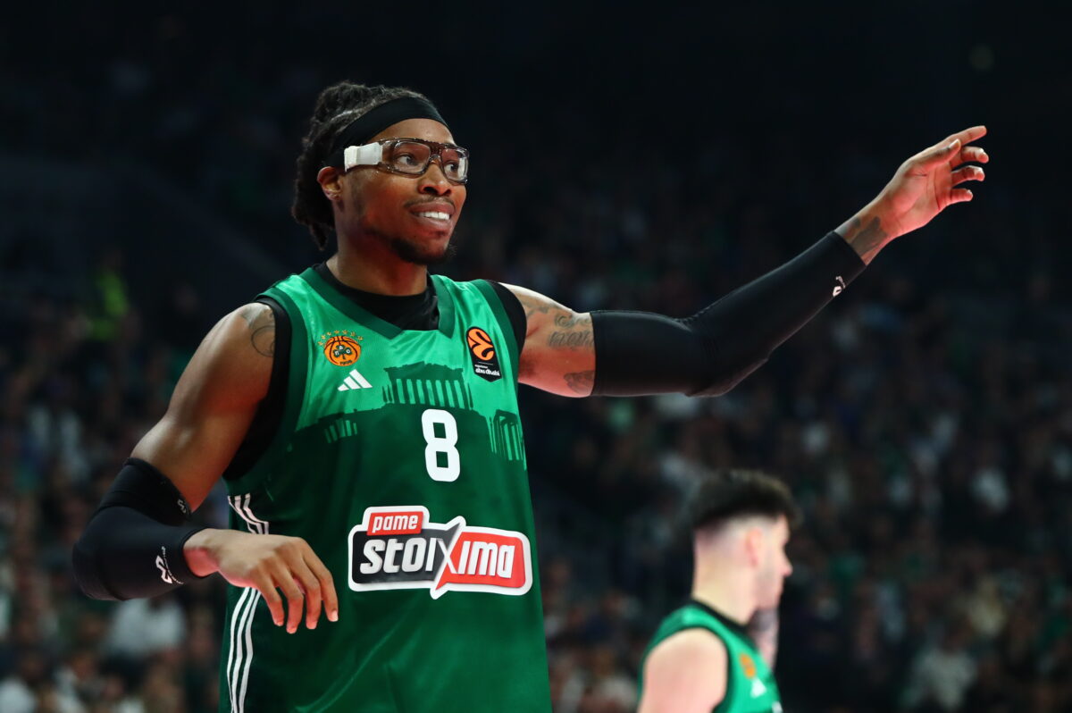 Ο Ρίσον Χολμς και η γυναίκα του απάντησαν στην ατάκα Αταμάν: «Είναι ντροπή»