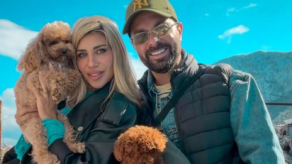 Home 71 Ηλίας Βρεττός: Το συγκινητικό μήνυμα για τα γενέθλια της γυναίκας του – «Σ´ αγαπάω όσο κανέναν»