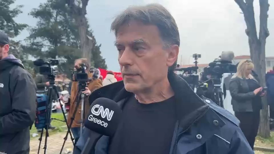 Ηλίας Τρεβλός (μέλος ΔΣ Ομοσπονδίας Σιδηροδρομικών): «Να βρουν δικαίωση οι συγγενείς των θυμάτων των Τεμπών»