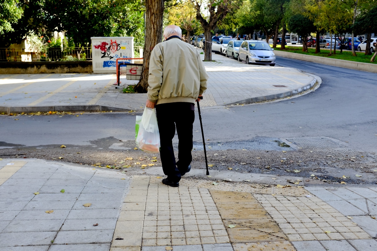 Θεσσαλονίκη: Στο αυτόφωρο 77χρονη που επιτέθηκε ξανά στον 82χρονο σύζυγό της