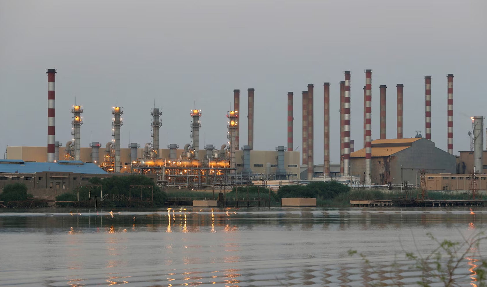 Ιράν: Επιθέσεις σε υποδομές φυσικού αερίου παρά την «ανακωχή» Τραμπ