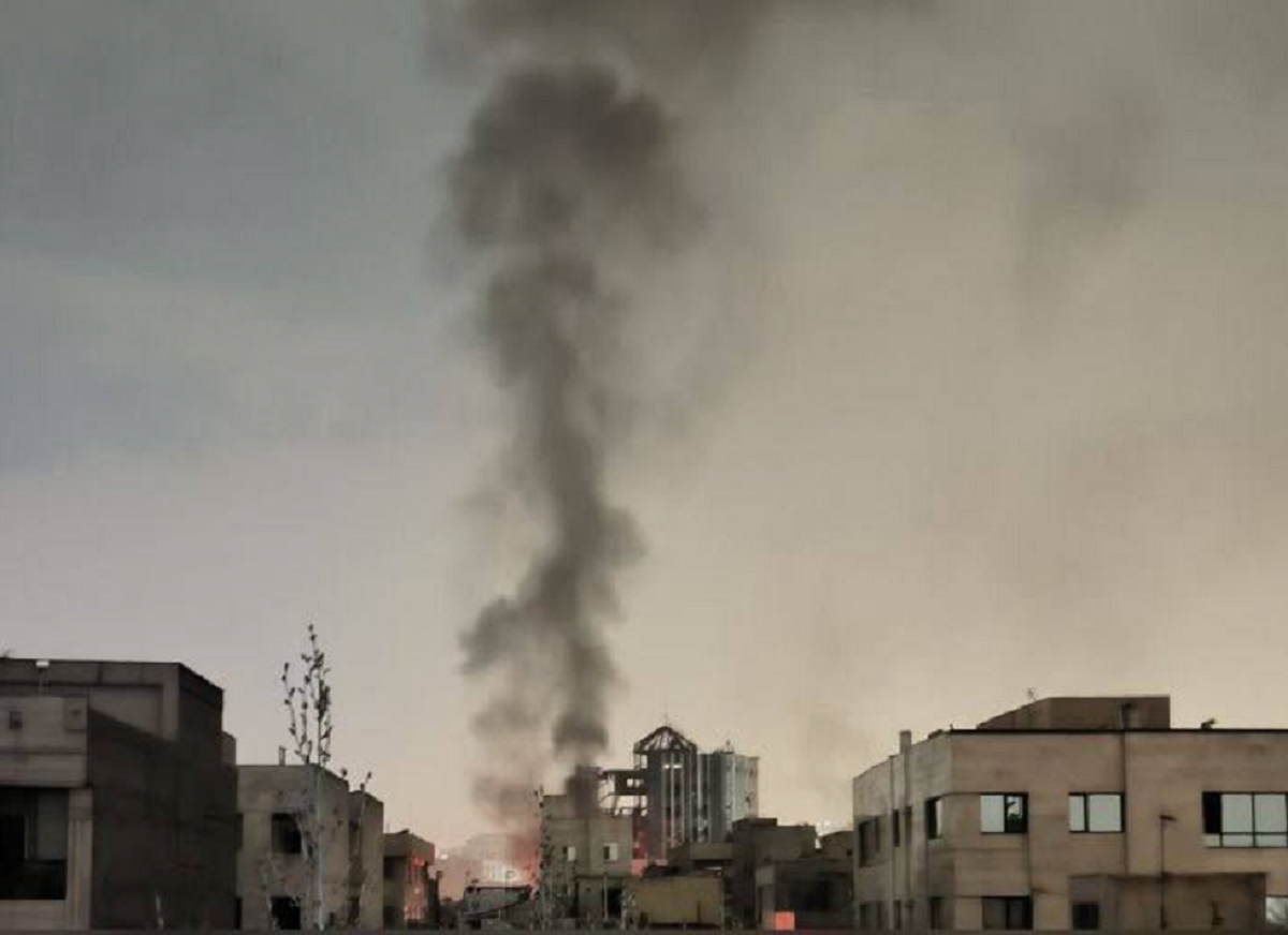 «Κλιμάκωση-παγίδα» από την «ευφυή τακτική» του Ιράν εκτιμά πολιτικός αναλυτής