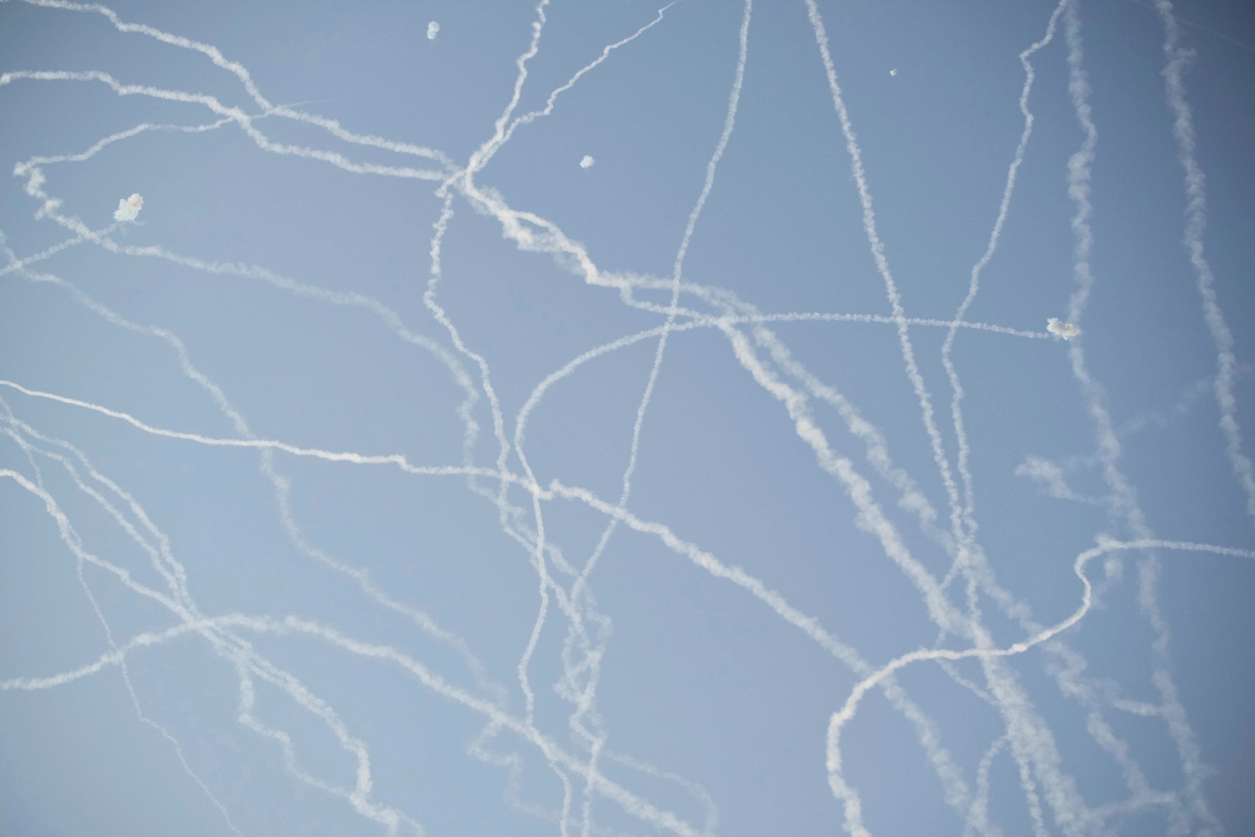 Εκρήξεις στην Ιερουσαλήμ μετά από ειδοποίηση του IDF – Το Ισραήλ έχει εξουδετερώσει περίπου 300 πυραυλικά συστήματα του Ιράν