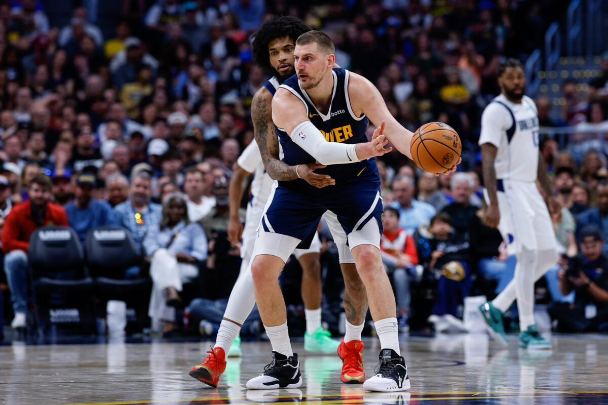 NBA: Θρίαμβος των Νάγκετς επί των Τζαζ με «τριπλό» Γιόκιτς, οι Θάντερ «ανέκαμψαν» στο τέλος και συνέτριψαν τους Μπουλς