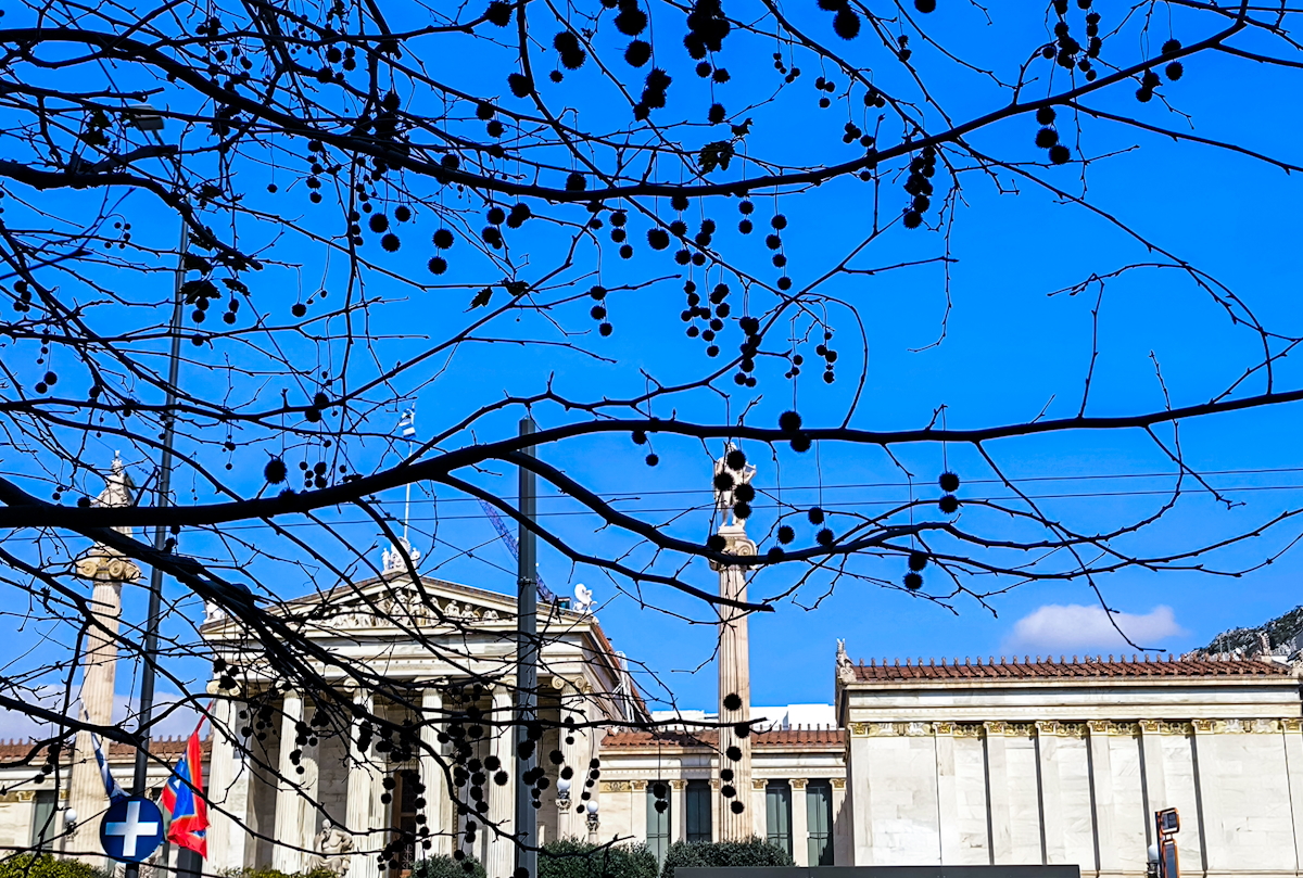 Καιρός σήμερα: Η θερμοκρασία θα αγγίξει τους 18 βαθμούς