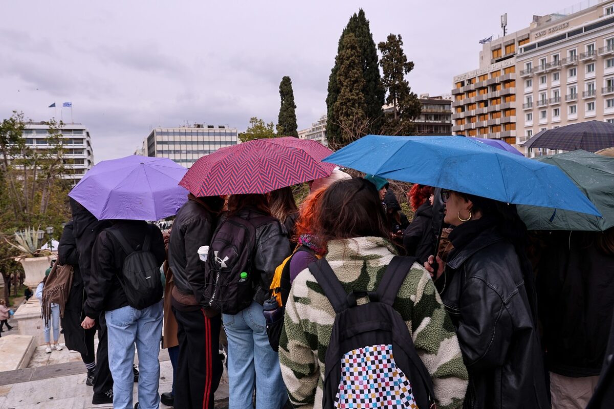 Καιρός αύριο: Καταιγίδες, βροχοπτώσεις και δυνατοί άνεμοι στο Αιγαίο