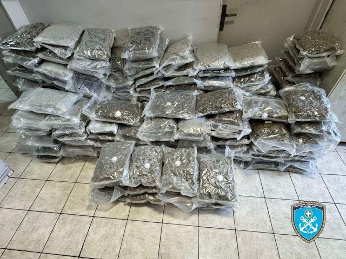 Τρεις συλλήψεις για εμπορία ναρκωτικών αξίας 750.000 ευρώ: Κατασχέθηκαν πάνω από 120 κιλά κάνναβης από Ισπανία