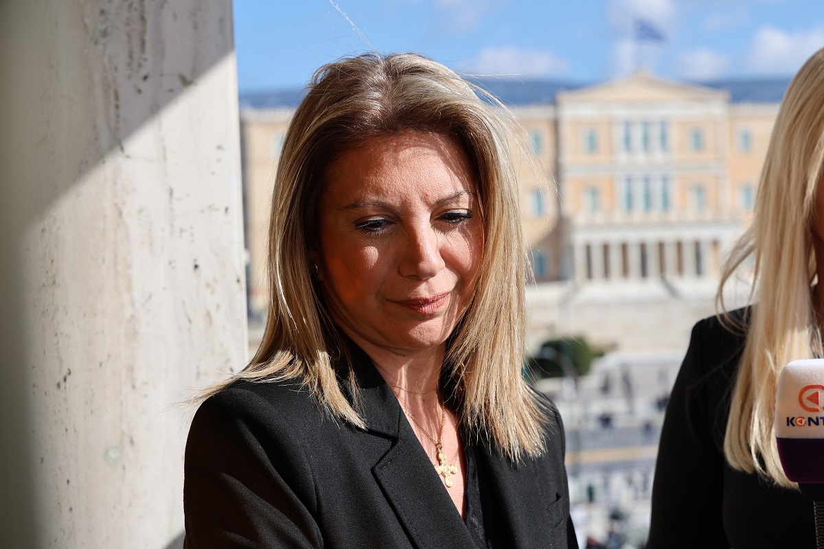 Οι συγγενείς θυμάτων Τεμπών απαντούν στην Μαρία Καρυστιανού – Κινούνται νομικά για συντονισμένες επιθέσεις και στοχοποίηση προσώπων