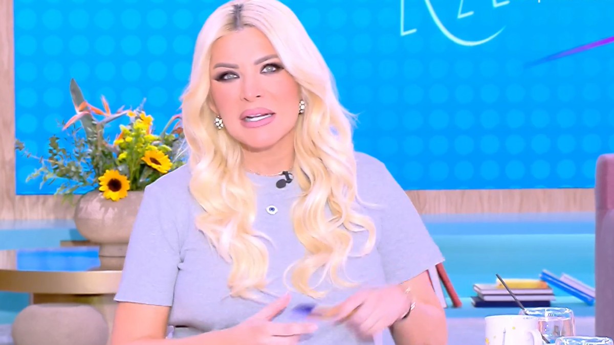 Home 66 Κατερίνα Καινούργιου για τον σκηνοθέτη της: «Πώς τολμάτε να λέτε τέτοια; Δεν ντρέπεστε;»