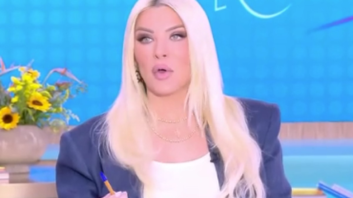 Κατερίνα Καινούργιου: «Μου είπε “έχω δέκα εκατομμύρια στην τράπεζα και θέλω να σου τα αφήσω”»