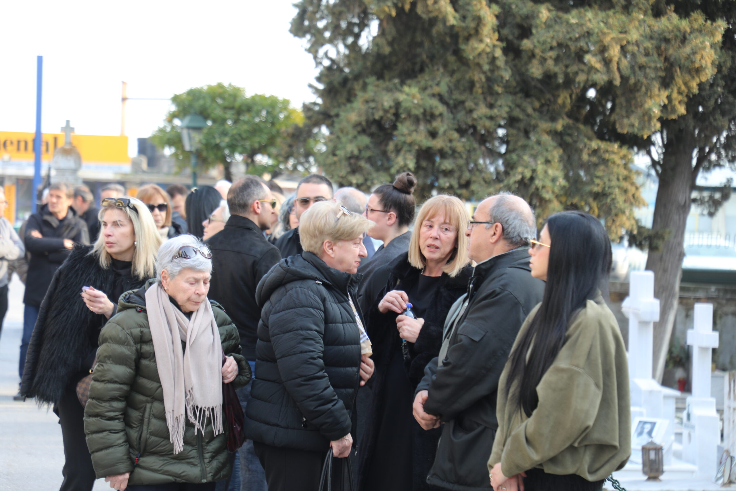 Αποχαιρετισμός Βασίλη Δανιήλ: Το ύστατο «αντίο» στον εμβληματικό Έλληνα προπονητή 5 Αποχαιρετισμός Βασίλη Δανιήλ: Το ύστατο «αντίο» στον εμβληματικό Έλληνα προπονητή