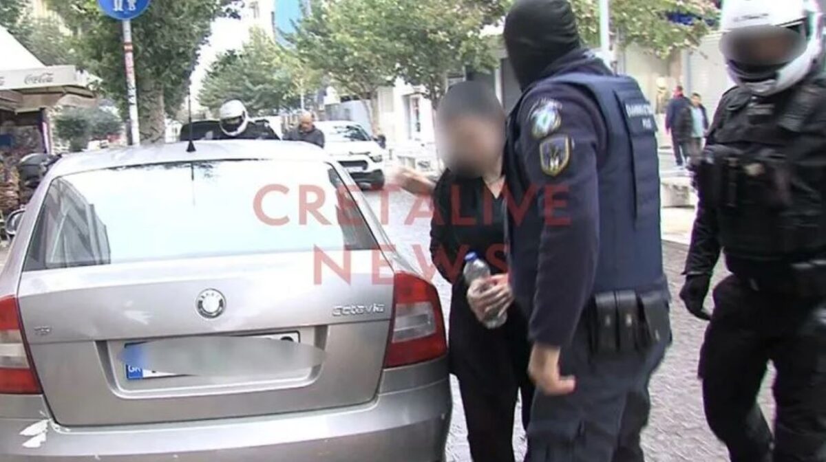Ηράκλειο: Στα δικαστήρια με αυστηρά μέτρα ασφαλείας η μητέρα του 3χρονου Άγγελου και ο πρώην σύντροφός της