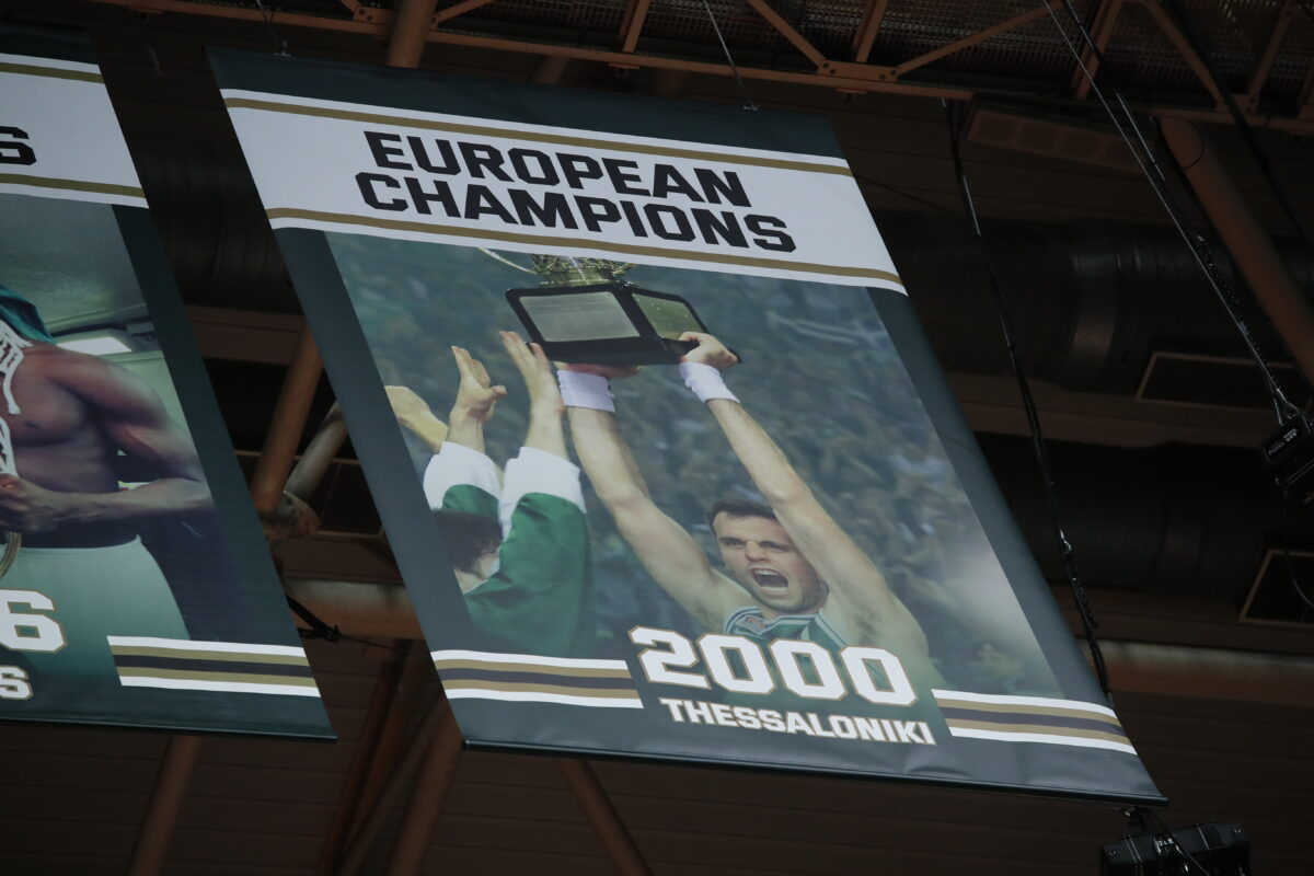 Παναθηναϊκός: Στο Telekom Center το λάβαρο της Euroleague 2000 με τον Αλβέρτη αντί του Μποντιρόγκα