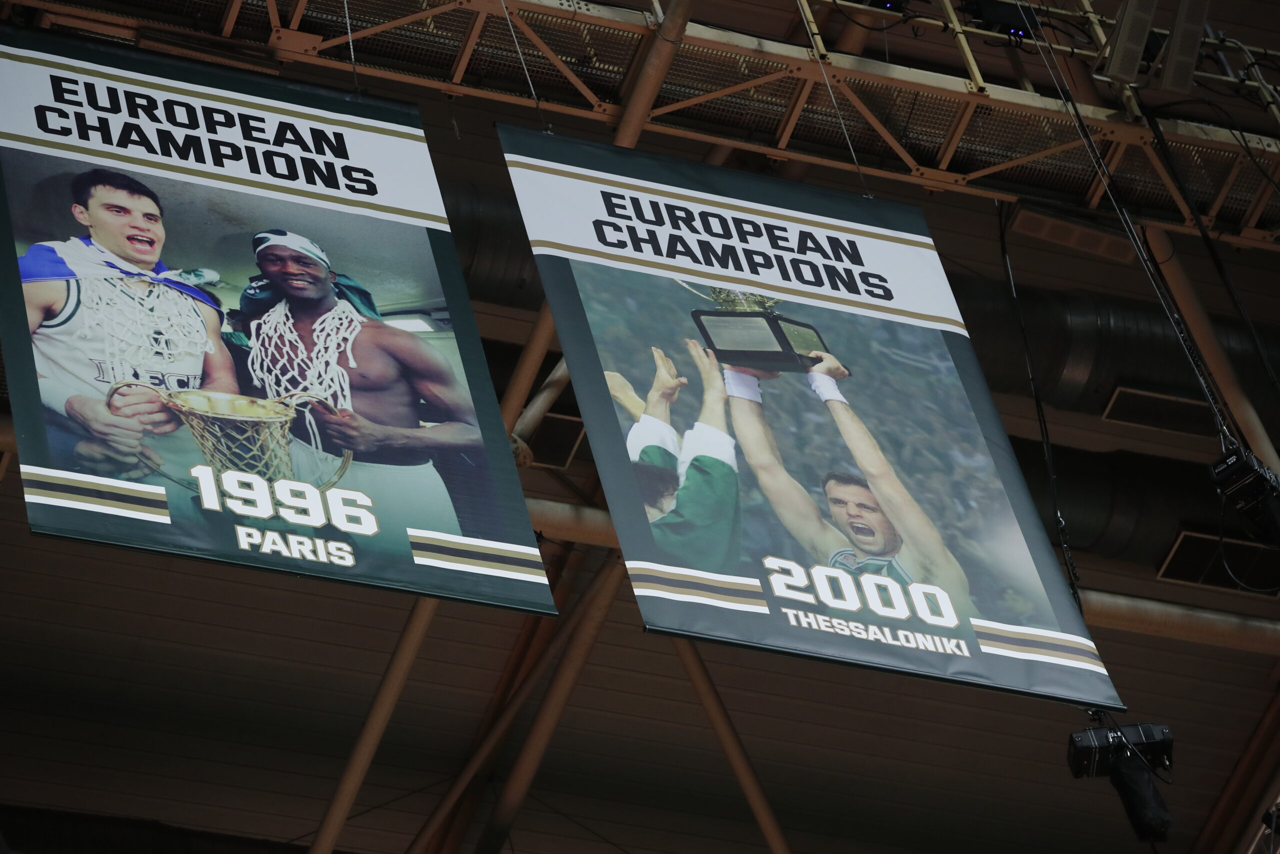 Παναθηναϊκός: Στο Telekom Center το λάβαρο της Euroleague 2000 με τον Αλβέρτη αντί του Μποντιρόγκα