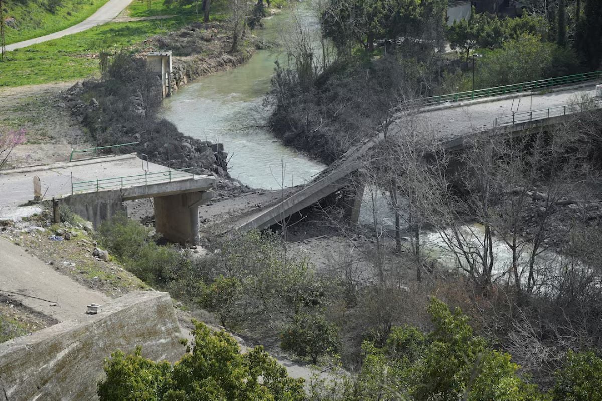 Ισραηλινός υπουργός Άμυνας: «Αφανίστε όλες τις γέφυρες στον ποταμό Λιτάνι» – Διαταγή για κατεδάφιση σπιτιών στον Λίβανο «όπως στη Γάζα»