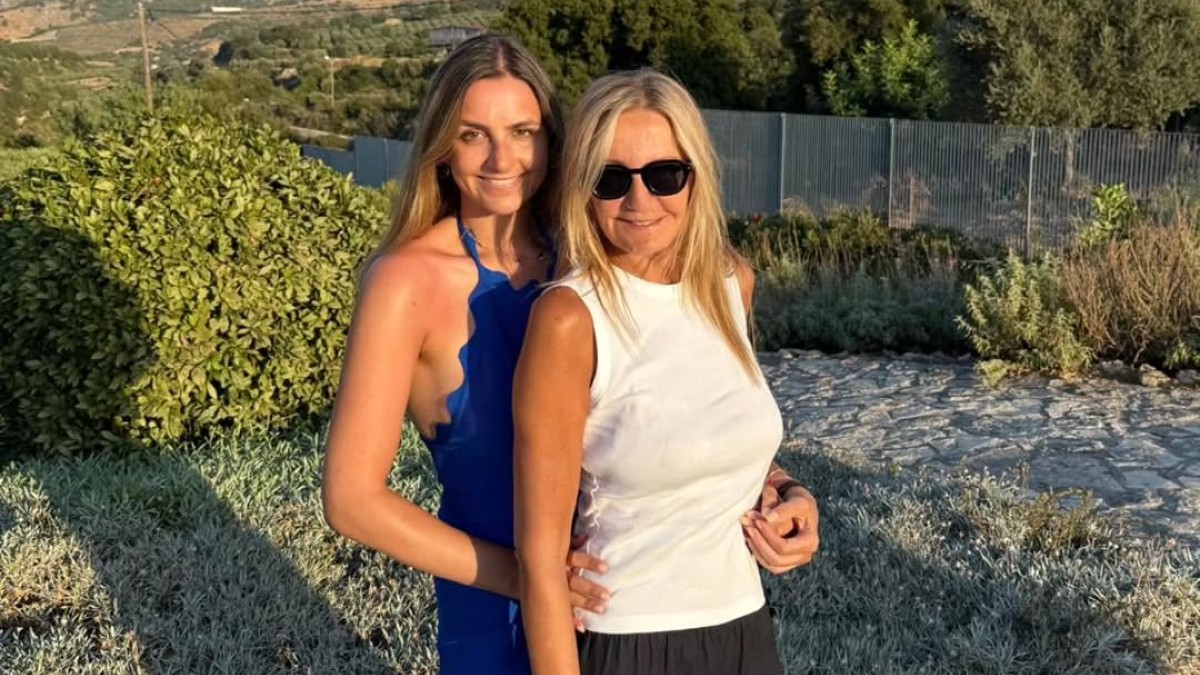 Μαρέβα Γκραπόφσκι: Υποστηρίζει τη Σοφία μετά τα «fake news» – «Αίσχος»