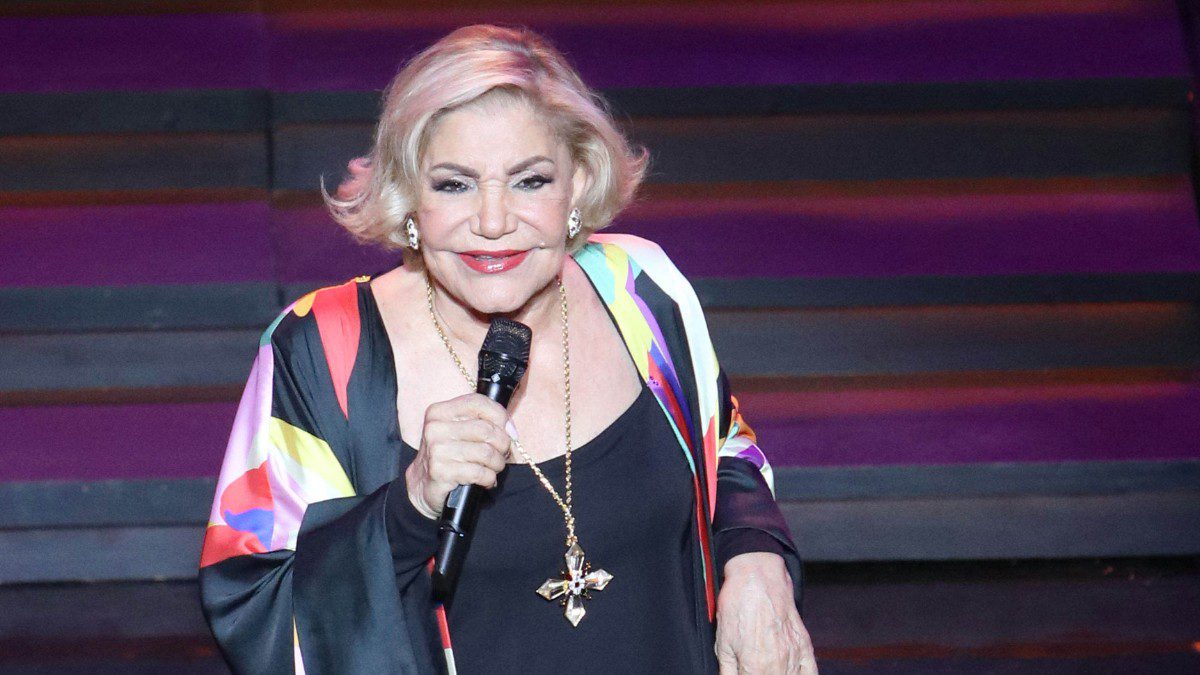 Μαρινέλλα στη σκηνή του Nox.