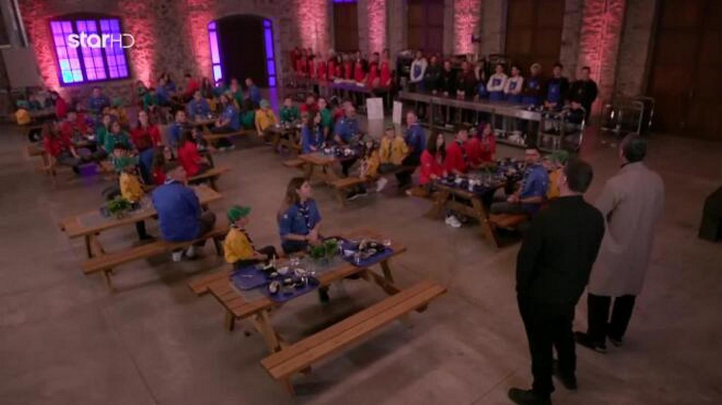 MasterChef: Οι δυο μπριγάδες μαγείρεψαν για το Σώμα Ελλήνων Προσκόπων – Με τον Πέτρο τα έβαλε το Χ