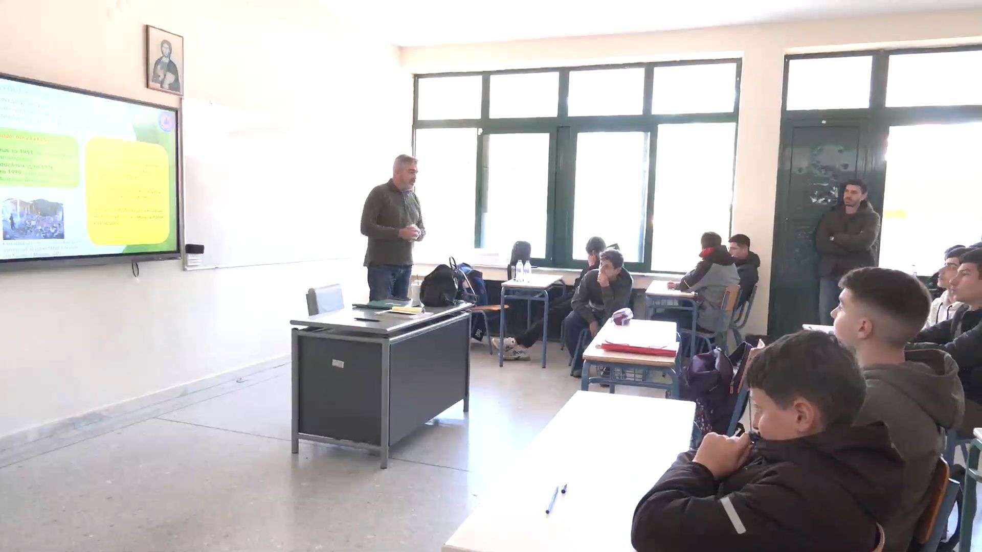 Μάθημα Πολιτικής Προστασίας στο σχολείο της Υπάτης
