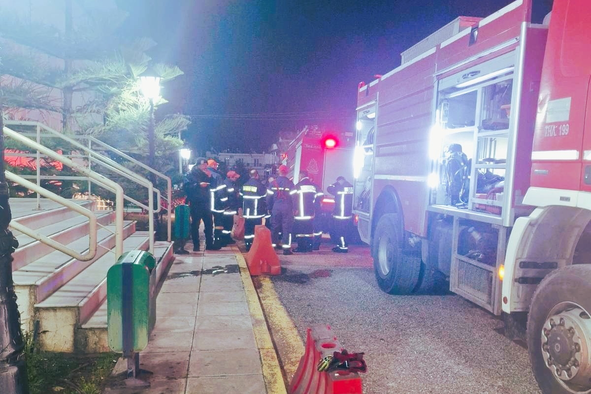 Μεσολόγγι: Φωτιά στον δεύτερο όροφο νοσοκομείου – Οι ασθενείς μεταφέρθηκαν, η πυροσβεστική έφτασε άμεσα στο σημείο