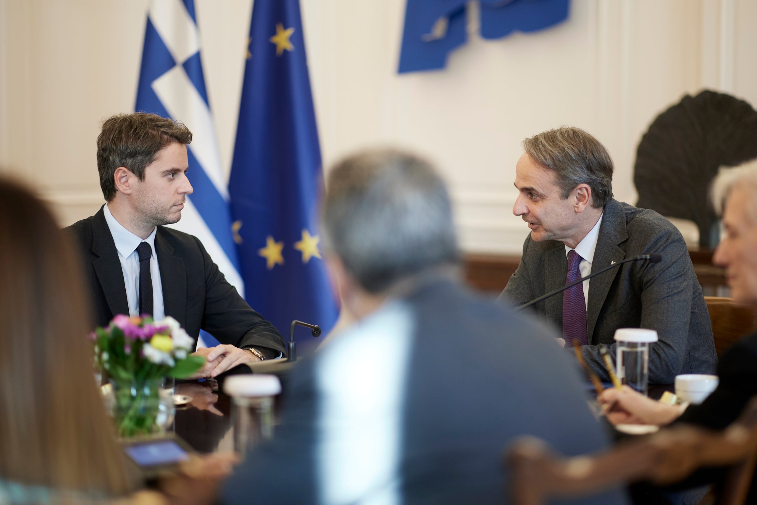 Κυριάκος Μητσοτάκης: Είχε συνάντηση με τον πρώην Γάλλο Πρωθυπουργό Γκαμπριέλ Ατάλ – Τι αντάλλαξαν απόψεις