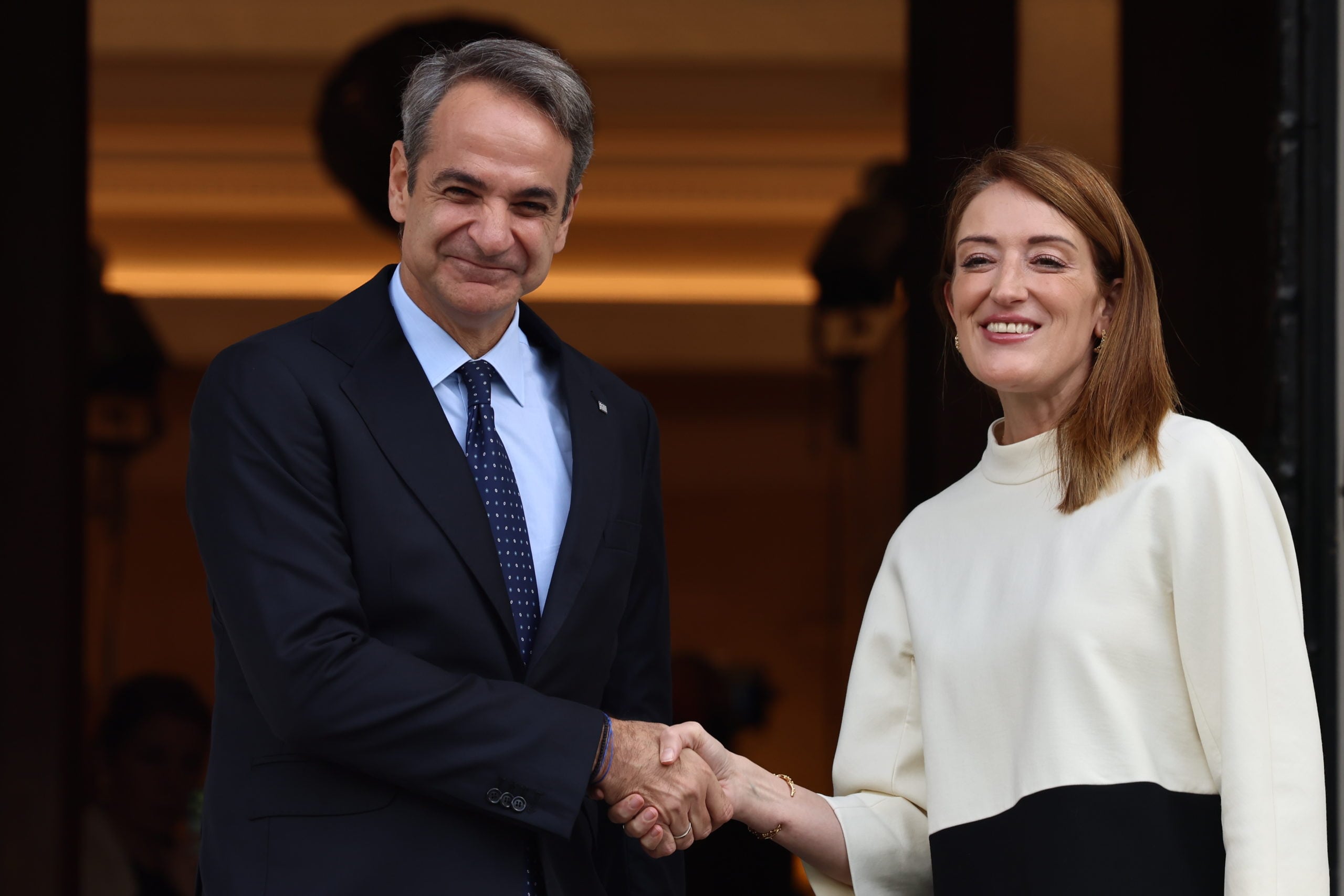Ρομπέρτα Μέτσολα: «Η Ελλάδα υπό τον Κυριάκο Μητσοτάκη είναι μια επιτυχία» – ΒΙΝΤΕΟ