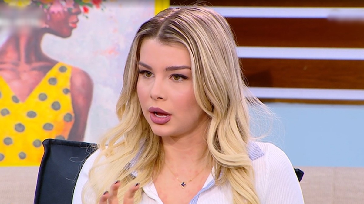 Σύγχρονη Σταχτοπούτα: «Ήταν εξαιρετικά δύσκολο μέχρι να γίνει δύο ετών το παιδί» – Η εξομολόγηση για τον σύντροφό της