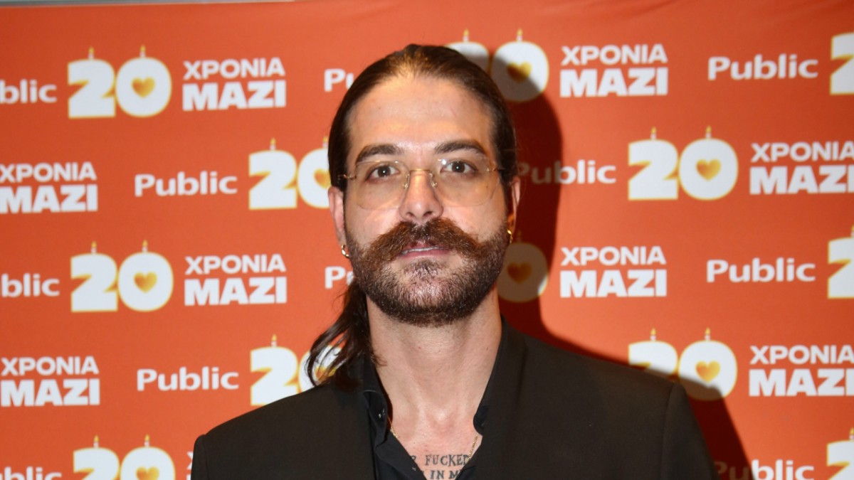 Συγκλονίζει ο Μουγκοπέτρος: «Ένα δευτερόλεπτο που με άφησε άνεργο, άστεγο, χωρίς αυτοκίνητο, χωρίς τίποτα»