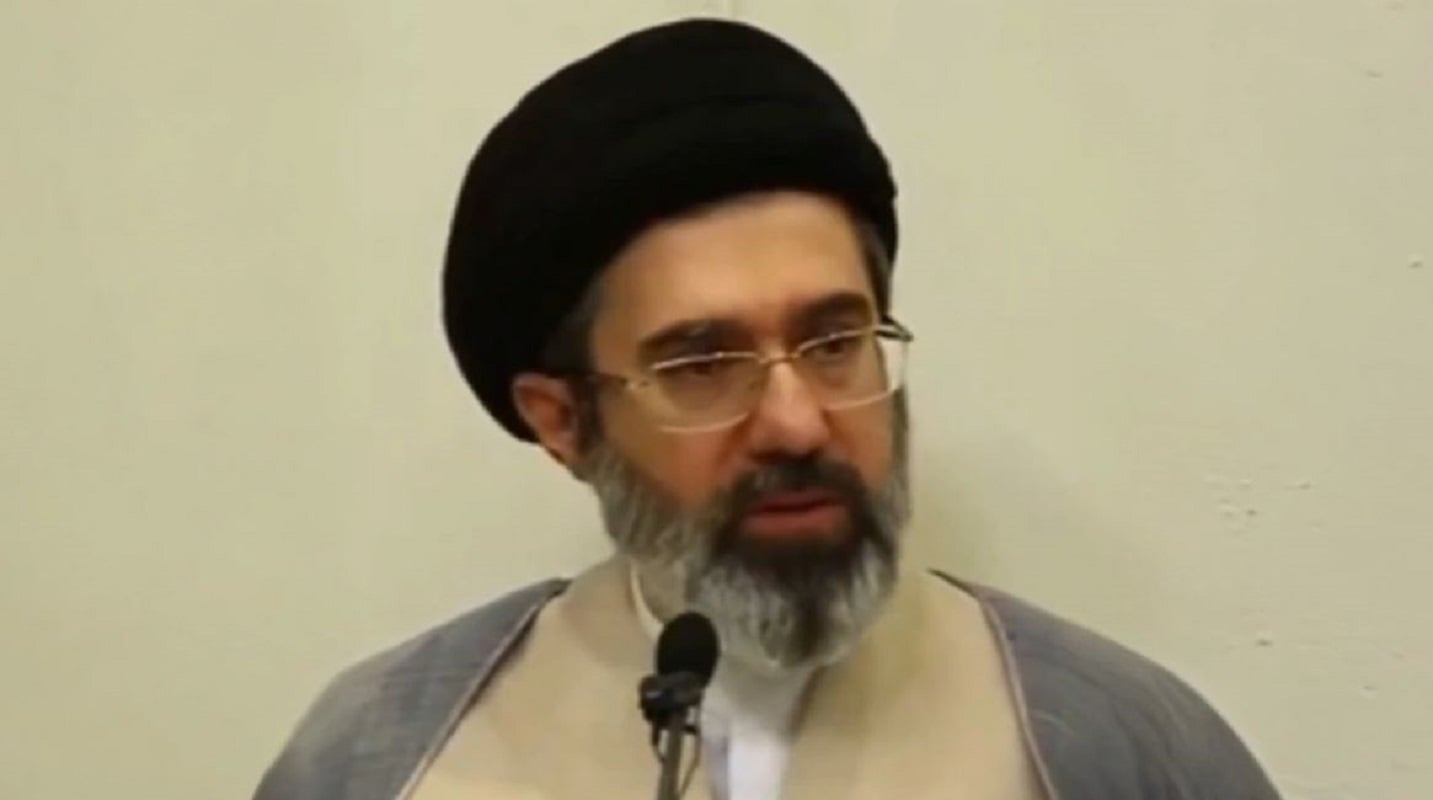 Ιράν: Κυκλοφόρησε βίντεο με τον νέο ανώτατο ηγέτη Μοτζτάμπα Χαμενεΐ να εκπαιδεύει