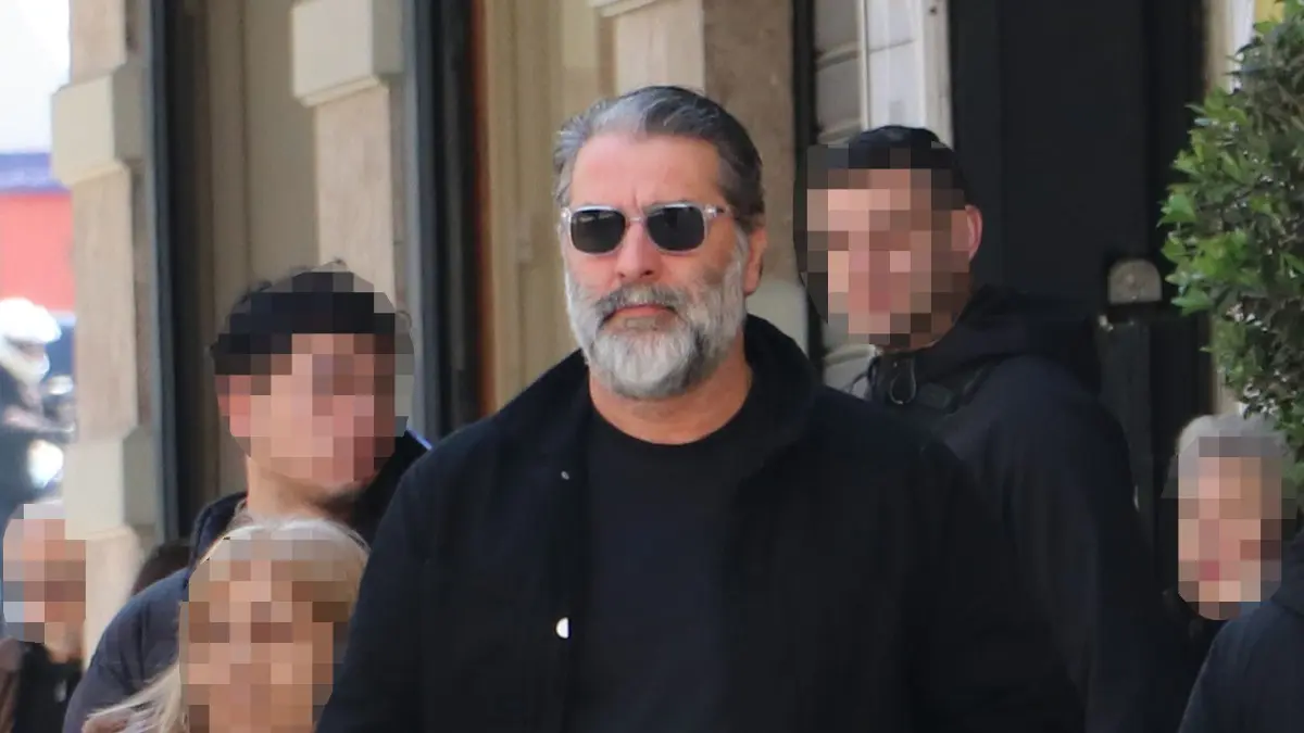 Βασίλης Μπισμπίκης: «Ήμουν άτυχος, περιπλανώμενος στην Αθήνα, ουσίες, δεν ολοκλήρωσα το σχολείο» 4 Βασίλης Μπισμπίκης