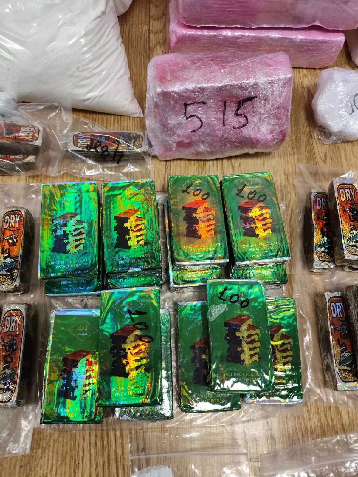 Επιχείρηση του ελληνικού FBI στην Αττική ξεσκεπάζει κύκλωμα ναρκωτικών: 3 συλλήψεις για εμπορία κοκαΐνης, κάνναβης και MDMA