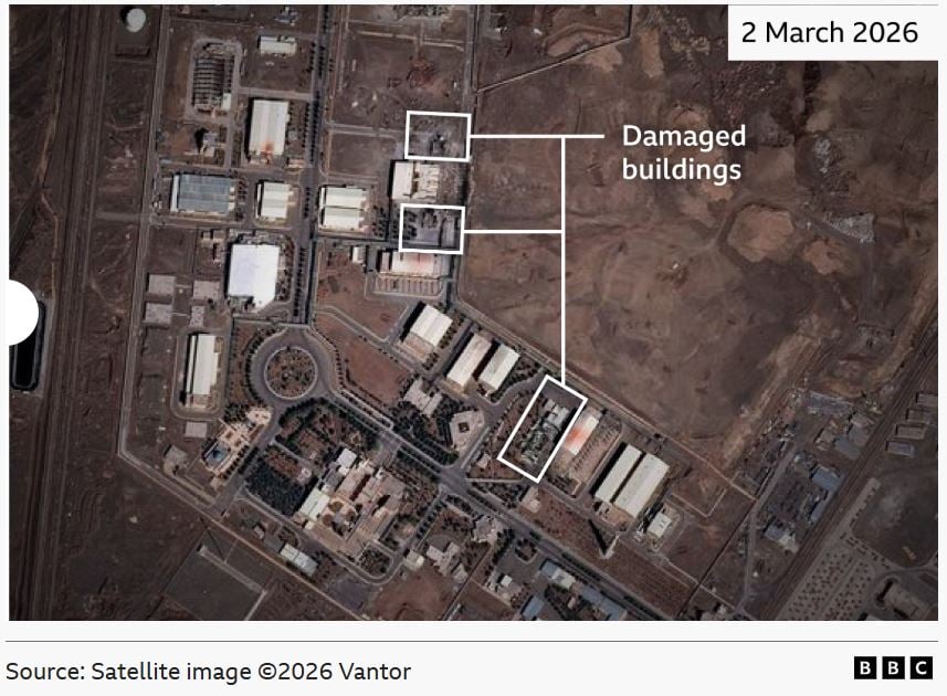 Δορυφορικές λήψεις φανερώνουν την έκταση της ζημιάς στο ναυτικό και τις υποδομές του Ιράν – Εικόνες πριν και μετά τις επιθέσεις 16 εγκαταστάσεις εμπλουτισμού ουρανίου στο Νατάνζ, καταστροφές, Ιράν, ΗΠΑ